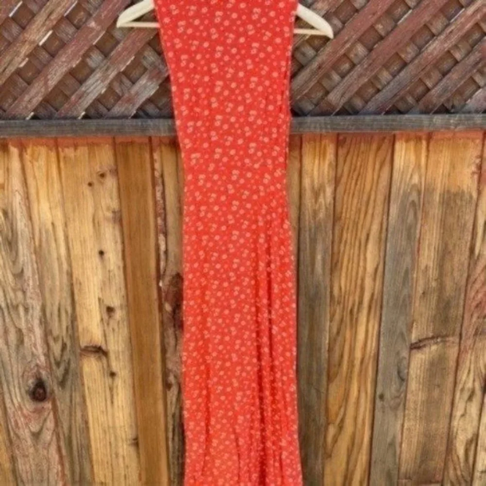 Universal Thread ~ Dress - Picture 4 of 4